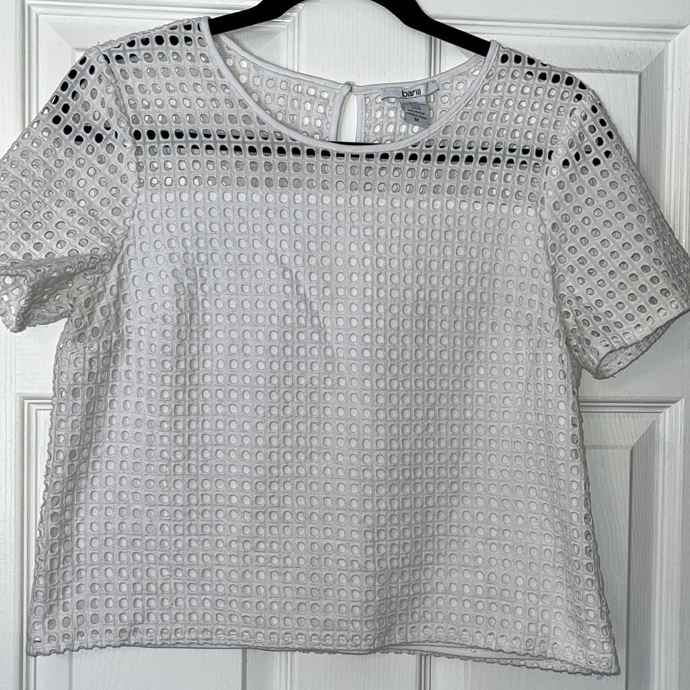 Bar III cropped shirt